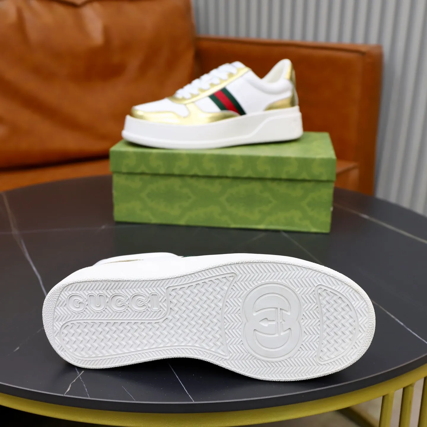 Ex-factory price: 400💰🙅‍♂️🙅‍♂️🙅‍♂️ Brand: GUCCI Standard code: 38-44 (45 customized) Grade: Same as the official website Material: Original leather stitching brand cloth Comfortable and breathable sheepskin lining Lightweight and wear-resistant outsole Style category: Men's fashionable casual shoes Sports shoes Distinguished luxury brand elements Top luxury Color: actual picture color